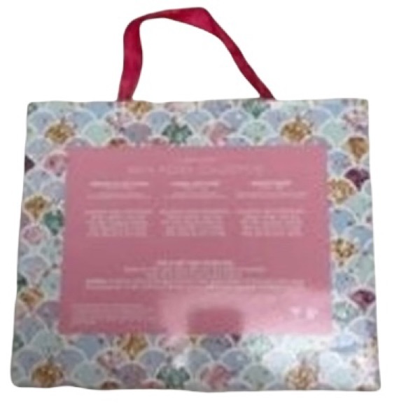 MERMAID Bath Gift Set 2 bath Fizzers and Bath Powder - Picture 4 of 12